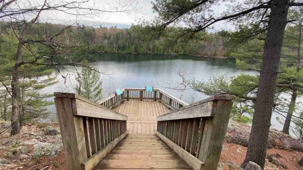 Pink Lake Lookout Point