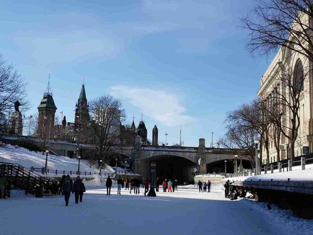 Rideau Canal Skateway Entrance & Access Points 